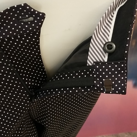 Worn Once- BR Black & White Dot Pants!🍓🍓 - Picture 8 of 10